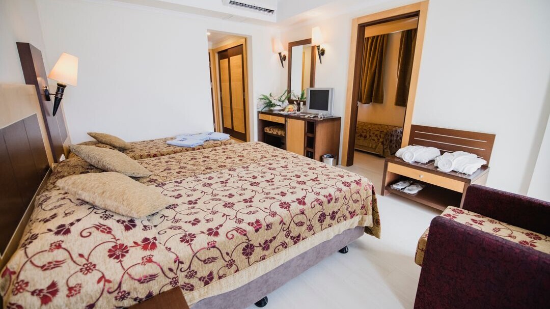 Viking Garden Hotel & Spa